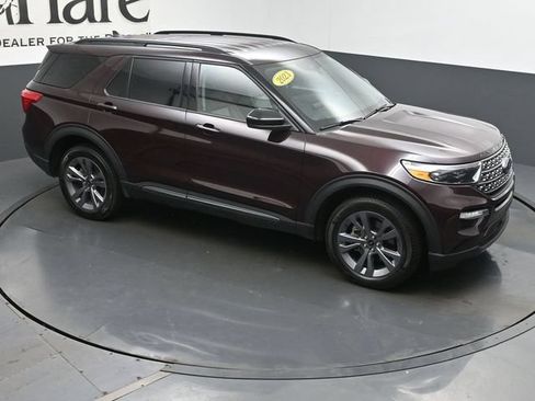 Used 2023 Ford Explorer XLT w/ Equipment Group 202A AWD/4WD image 66