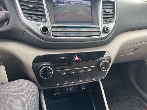Used 2018 Hyundai Tucson SEL image 32