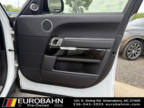 Used 2017 Land Rover Range Rover HSE AWD/4WD image 22