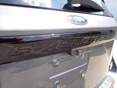 Used 2021 Ford Explorer ST w/ Equipment Group 401A AWD/4WD image 4