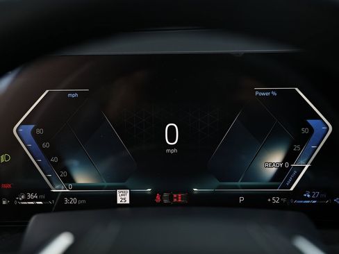 New 2026 BMW X5 xDrive50e w/ Climate Comfort Package image 31