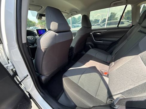 Used 2024 Toyota RAV4 XLE FWD image 12