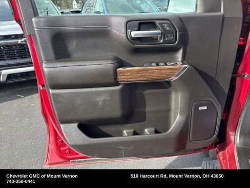 Used 2019 Chevrolet Silverado 1500 High Country w/ Technology Package image 9