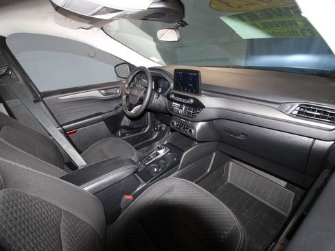 Used 2023 Ford Escape Active AWD/4WD image 19