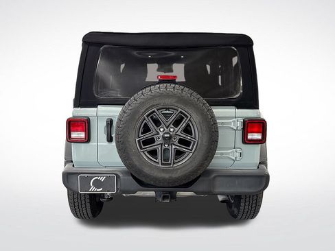 Used 2024 Jeep Wrangler Sport AWD/4WD image 4