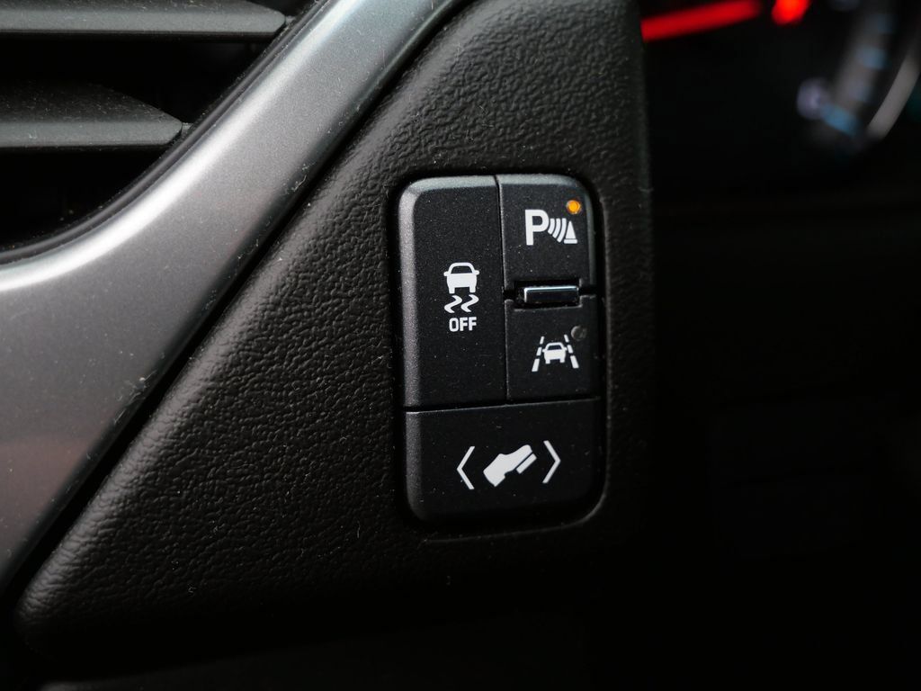 Used 2019 Chevrolet Suburban LT AWD/4WD image 19
