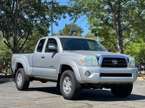 Used 2005 Toyota Tacoma 4x4 Access Cab image 7