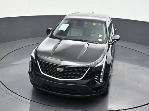 Used 2022 Cadillac XT4 Luxury w/ Driver Awareness Package FWD image 19