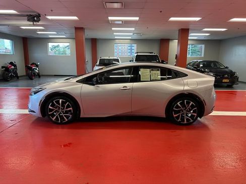 Certified 2024 Toyota Prius Prime Premium w/ Advanced Technology Package FWD image 6