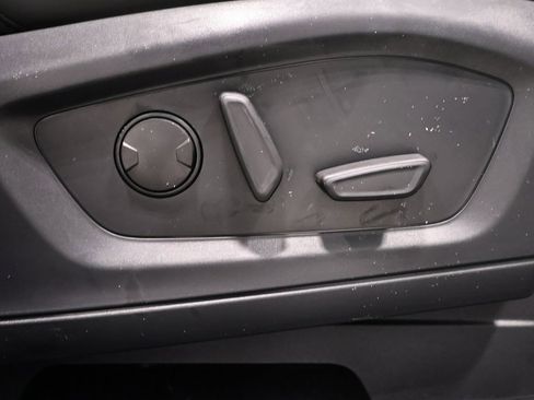 New 2026 Ford Explorer Active w/ Active Comfort Package image 19