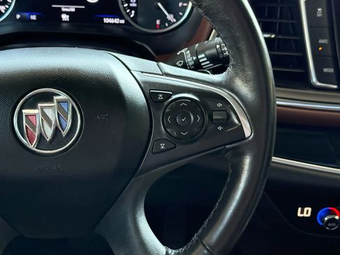 Used 2021 Buick Enclave Avenir w/ Avenir Technology Package image 38