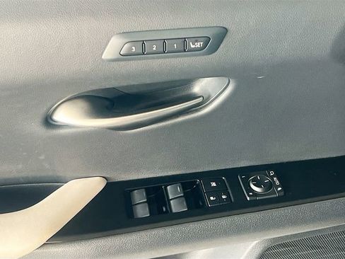 Used 2019 Lexus UX 250h image 12