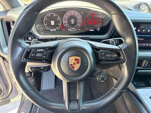 Certified 2024 Porsche Cayenne Coupe AWD/4WD image 24