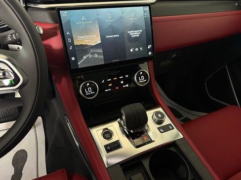 New 2026 Jaguar F-PACE R-Dynamic S image 38