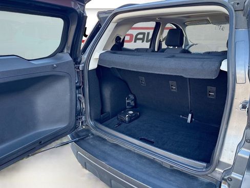 Used 2019 Ford EcoSport SE image 25