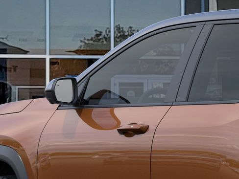 New 2027 Chevrolet Equinox LT w/ Safety and Technology Package FWD image 36