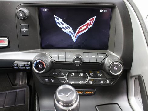 Used 2018 Chevrolet Corvette Z06 image 11