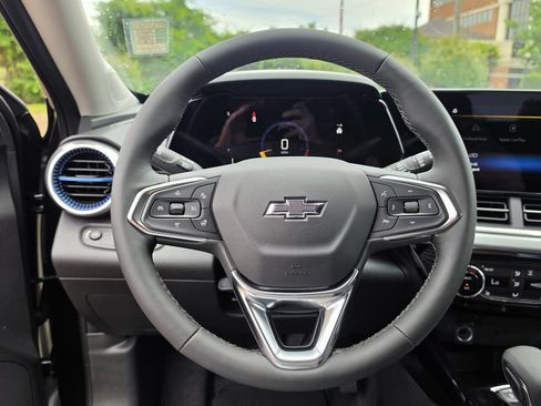 New 2026 Chevrolet Trax LT w/ Driver Confidence Package FWD image 30