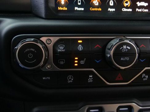 Used 2021 Jeep Gladiator Rubicon image 20