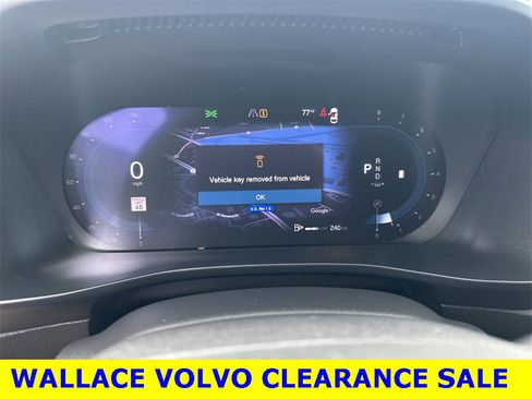 Used 2024 Volvo XC40 B5 Plus w/ Climate Package image 20