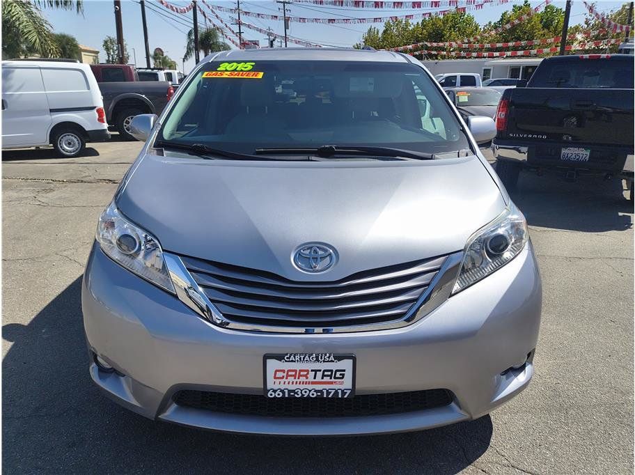 Used 2015 Toyota Sienna XLE FWD image 20