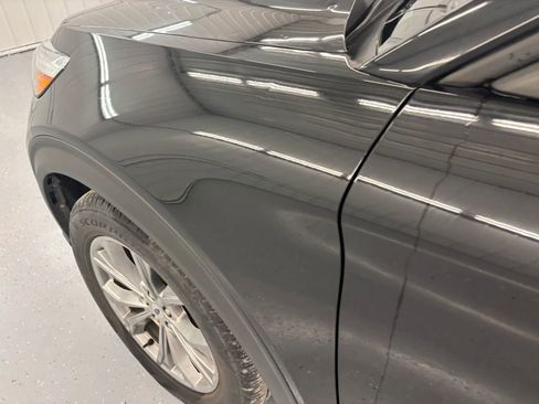 Used 2022 Ford Explorer Limited w/ Equipment Group 301A image 19