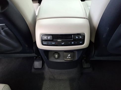 Used 2024 Hyundai Palisade Limited image 6