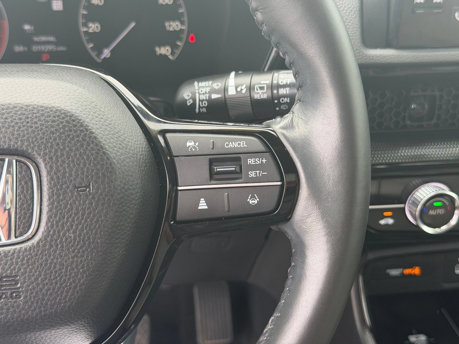 Used 2024 Honda CR-V EX-L image 18