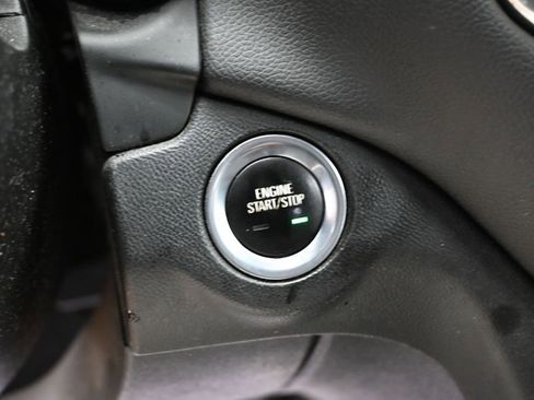 Used 2022 Chevrolet Equinox LT AWD/4WD image 21