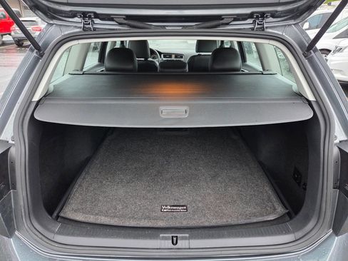 Used 2018 Volkswagen Golf Alltrack SE image 21