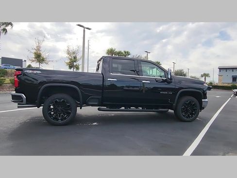 New 2026 Chevrolet Silverado 2500 LTZ w/ LTZ Convenience Package image 20