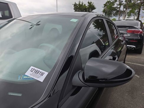 Used 2023 Hyundai Elantra SEL FWD image 9