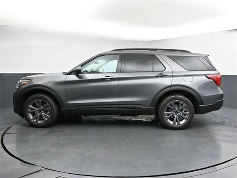 New 2026 Ford Explorer Active w/ Active Comfort Package image 9