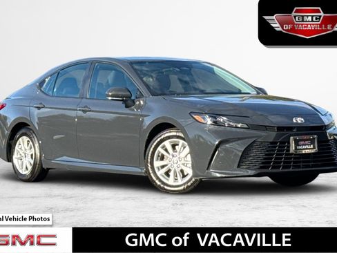 Used 2025 Toyota Camry LE image 1