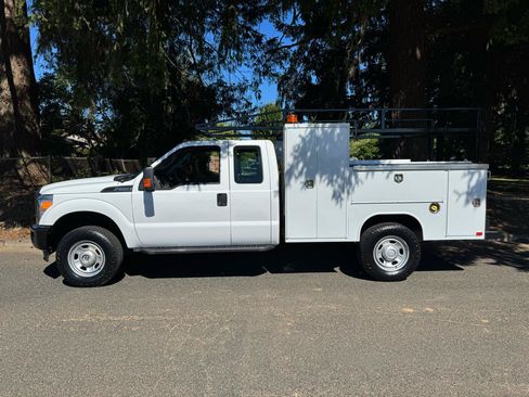Used 2015 Ford F350 XL w/ Power Equipment Group AWD/4WD image 2