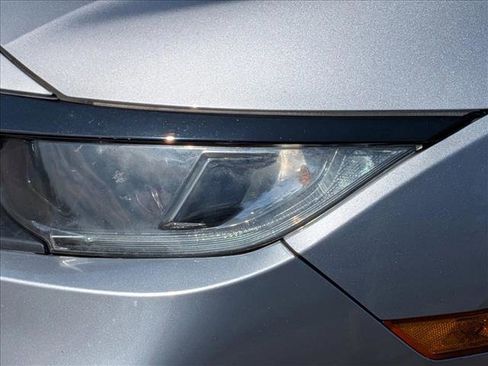 Used 2021 Honda Civic EX image 9