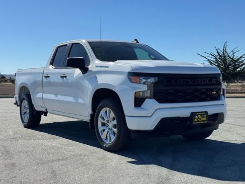 Used 2023 Chevrolet Silverado 1500 Custom image 11