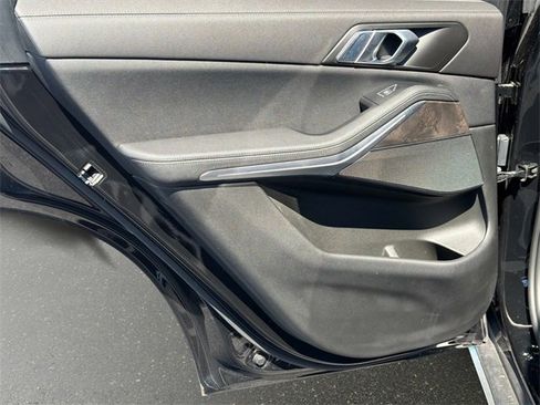 Used 2022 BMW X5 xDrive40i image 11