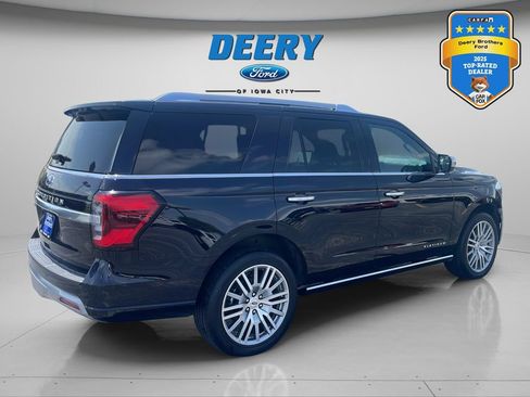 Used 2023 Ford Expedition Platinum AWD/4WD image 6