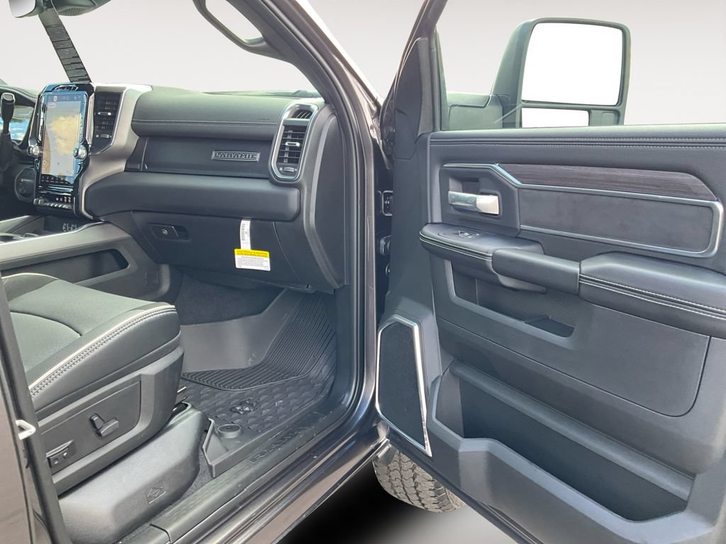 New 2026 RAM 3500 Laramie w/ Night Edition AWD/4WD image 9
