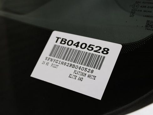 Used 2024 Honda Pilot Elite image 36