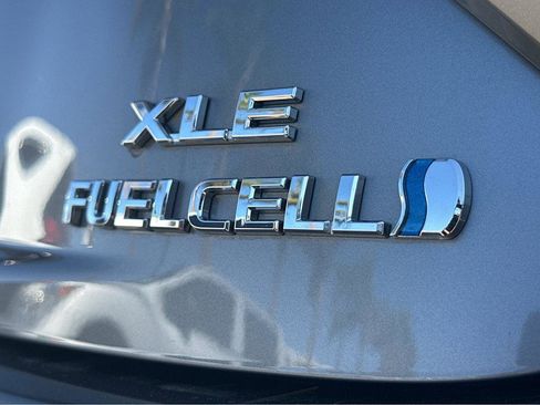 Used 2022 Toyota Mirai XLE w/ Advanced Technology Package image 38