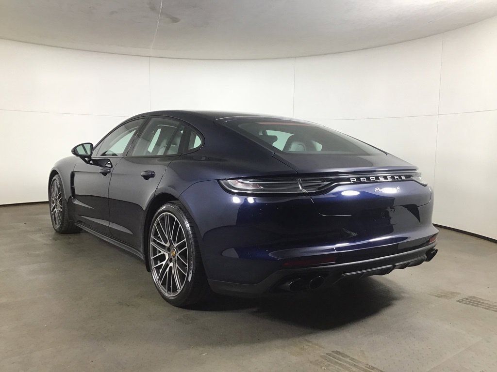 Certified 2023 Porsche Panamera image 3
