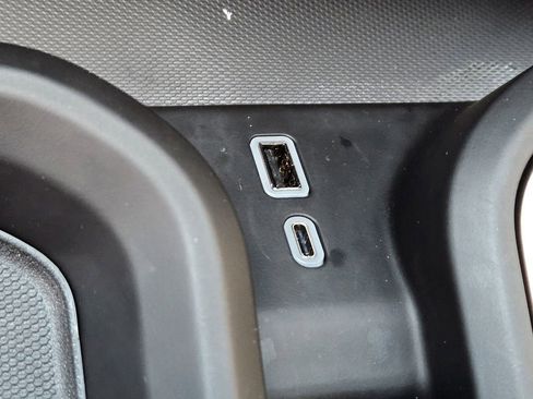 Used 2025 GMC Sierra 2500 Denali w/ Denali Reserve Package image 23