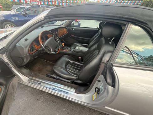 Used 2002 Jaguar XK8 Convertible RWD image 7