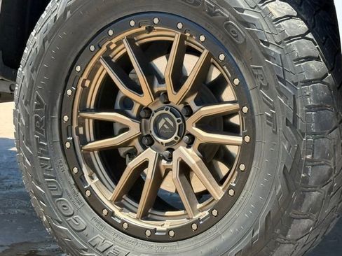 Used 2022 Ford F150 XLT w/ Equipment Group 302A High AWD/4WD image 13