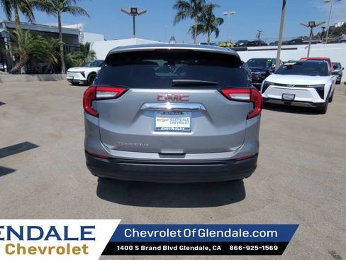 Certified 2024 GMC Terrain SLE FWD image 7