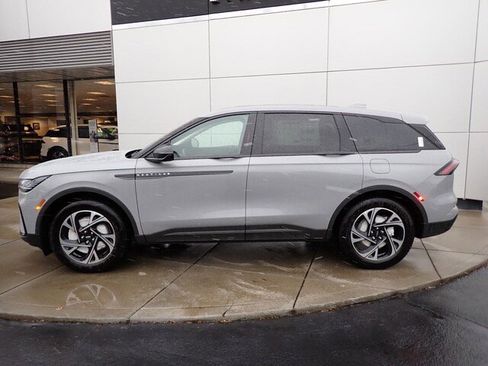 New 2026 Lincoln Nautilus Premier w/ Equipment Group 102A image 24