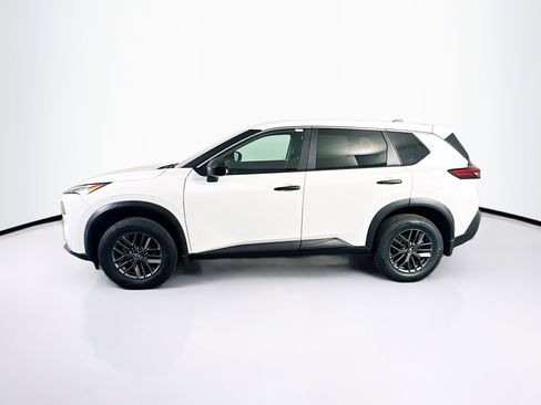Used 2023 Nissan Rogue S image 4