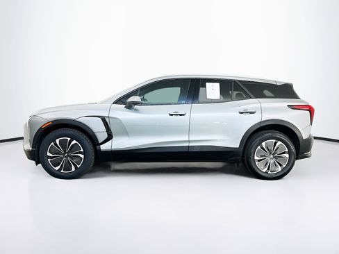 Used 2024 Chevrolet Blazer EV LT AWD/4WD image 4